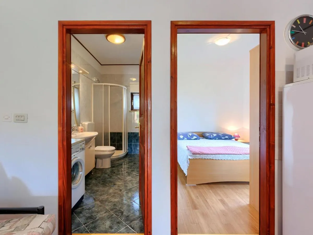 Apartment Ana-1 By Interhome Jehnici
